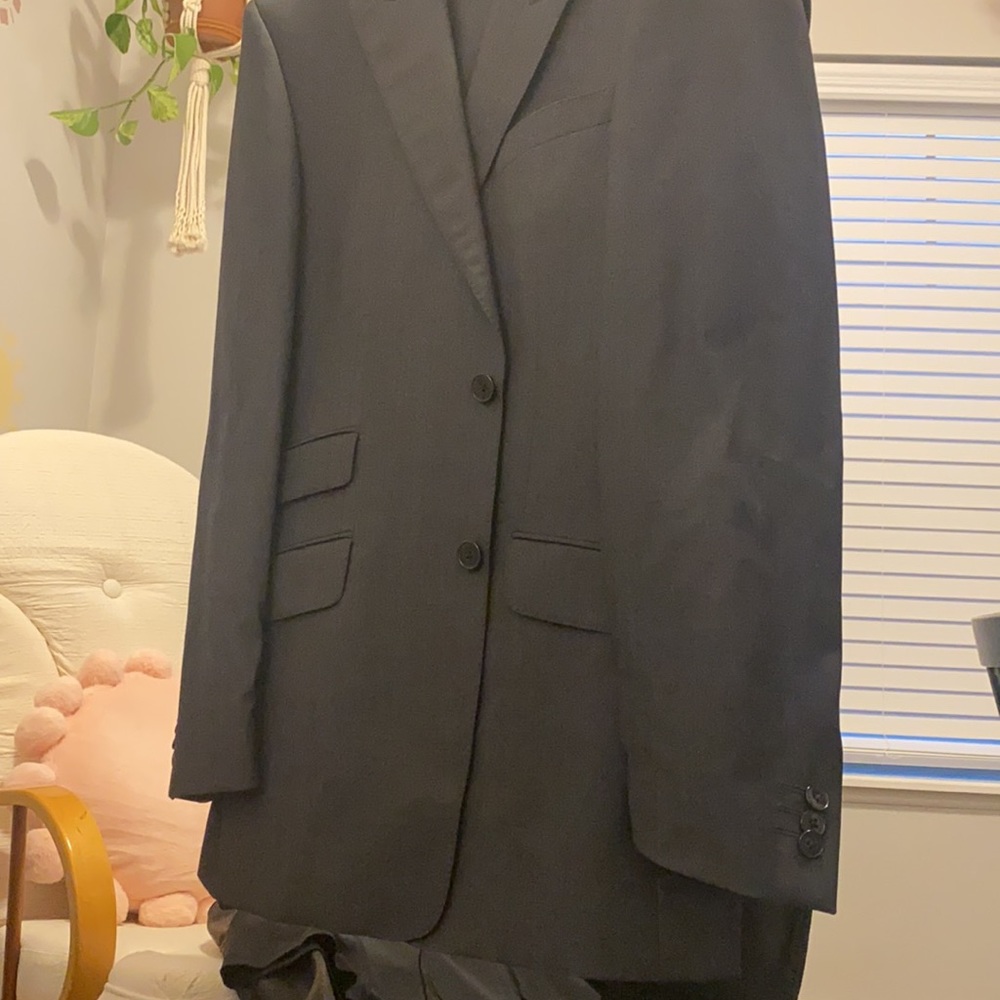 Timeless Versace Collection Suit - Picture 2 of 11
